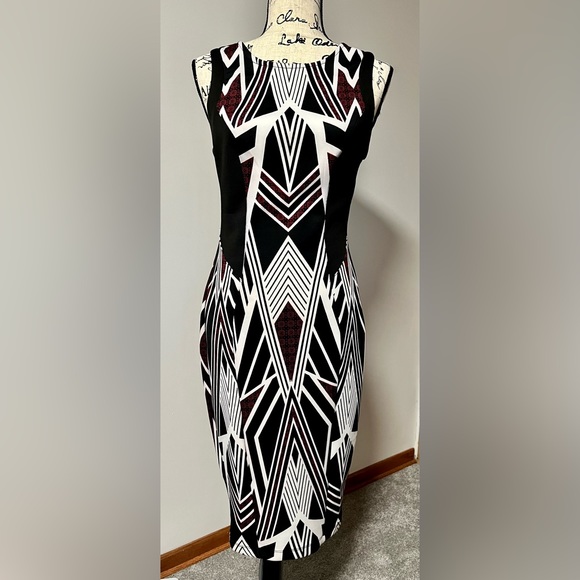 Beautiful dress for office or a night out. Size small - Picture 1 of 5